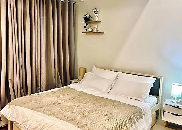 호텔 Lovely 1 Bedroom View In Uptown Bgc
