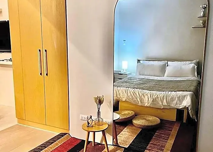 호텔 Lovely 1 Bedroom View In Uptown Bgc 마닐라