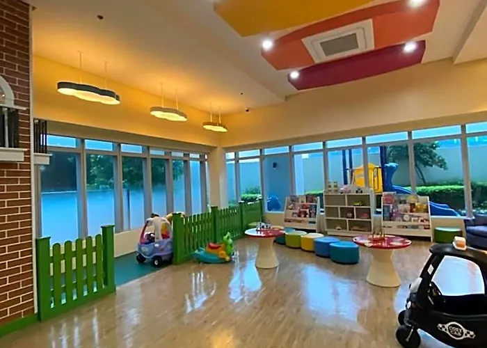 호텔 Lovely 1 Bedroom View In Uptown Bgc